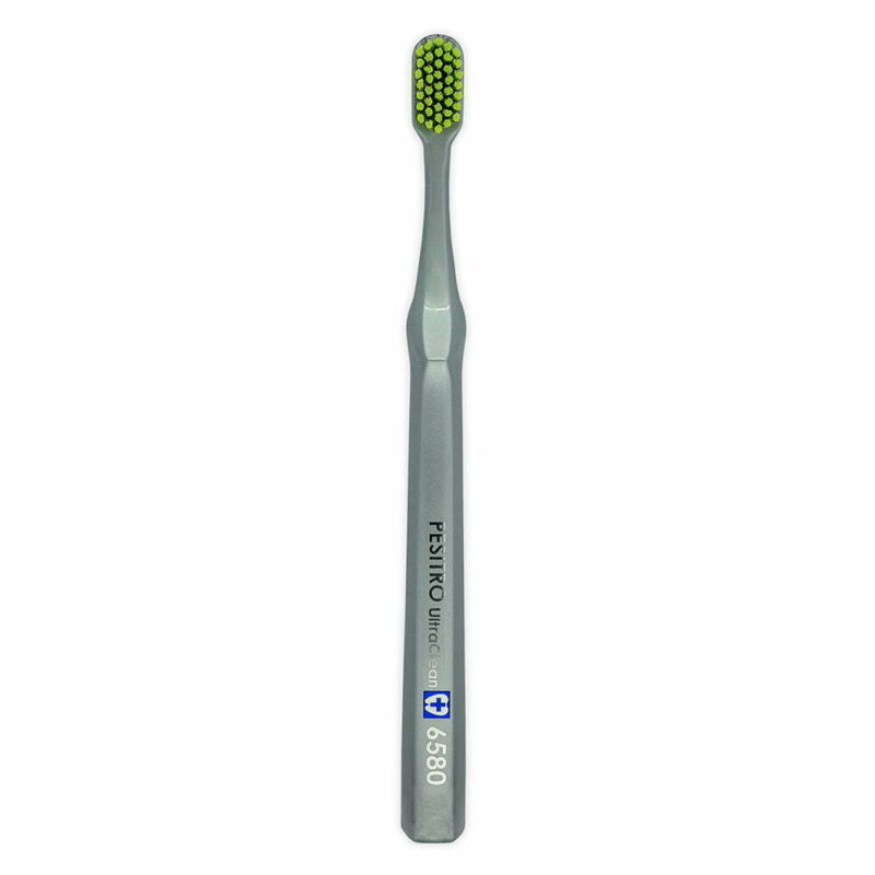 Зубна щітка Pesitro UltraClean Ultra soft 6580 (срібло+зелена)
